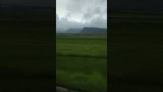 Bentang alam nan indah di pagi dari balik kereta [upl. by Ahsinut]