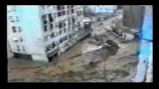 Les inondations de BabElOued Alger en 2001  3ème partie [upl. by Abad228]