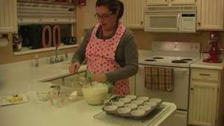 Key Lime Cupcakes by Wendy Paul amp 101 Gourmet Cupcakes in 10 Minutes [upl. by Tshombe181]