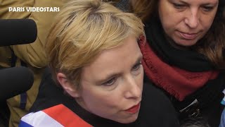 Clémentine Autain quotMacron a été touché par des extra terrestresquot Manifestation 23 mars 2023 à Paris [upl. by Frierson170]