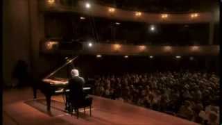 Beethoven  Piano Sonata No 12 in Aflat major  Daniel Barenboim [upl. by Valerlan838]