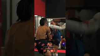 SAENCHAI SPARRING AN AMERICAN MMA FIGHTER 🔥🎥⚔️ boxing mma kickboxing muaythai sparring bjj [upl. by Reese]