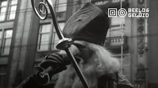 Intocht van Sinterklaas in Amsterdam 1952 [upl. by Salim]