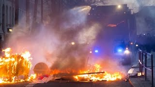 Ausschreitungen in Leipzig  heftige Straßenschlachten mit Polizei [upl. by Hollis]