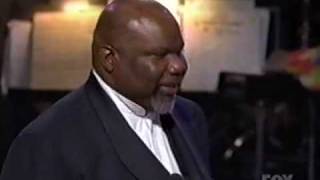 Bishop TD Jakes Honored 2004 [upl. by Llerruj]