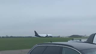 RARE 2Excel Aviation Boeing 737300 GSWRD Departing Lasham Airfield [upl. by Eibloc]