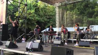 Tasha Cobbs quotHappyquot At Six Flags America Praise In The Park [upl. by Maidel]