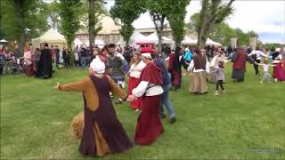 Medieval dance Farandole des Seigneuriales AMVCC Coucy le Château by Pierre Lenoble report [upl. by Acimad]