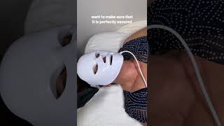 Learn how to put on the Déesse Pro LED Phototherapy Mask ✨ [upl. by Jasper]