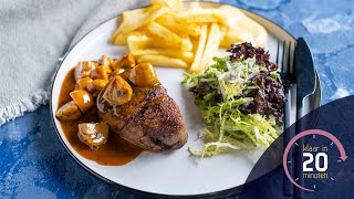 Steakfriet met champignonroomsaus  Klaar in 20 minuten [upl. by Gifford]