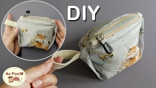 Fast and Easy DIY Triangle Zipper Pouch Bag [upl. by Graniela]