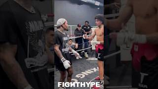 GERVONTA DAVIS FIRST RYAN GARCIA SPARRING LOOK SIZES UP HOW TO GET INSIDE ON TALLER ELIJAH FLORES [upl. by Lesh]