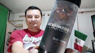 Abriendo una botella de vino tinto Penumbra De la linea de quotLos Economicosquot esta bien para botanas [upl. by Nagek109]