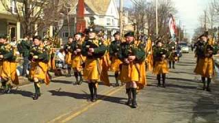 Newport AOH Pipe and Drum Band Let Erin Remember [upl. by Ynatirb490]