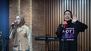 SENDIRI KOTAK LIVE COVER INDAH YASTAMI FEAT TANTRI [upl. by Eirahs]