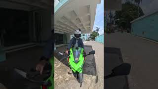 DELVERY RIDER ON A KAWASAKI NINJA ZX4RR [upl. by Azne]