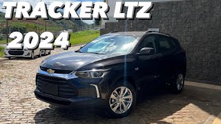 Chevrolet Tracker LTZ 10 Turbo 2024  Nova Cor Conectividade de volta e mais 4K [upl. by Millian]