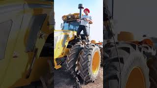 Lavando un tractor con Bryan Petaccio 🚜🤣  shorts [upl. by Greg]