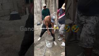 Concurso de fuerza Ganó el mocho🤣🤣🤣 humor vivefeliz [upl. by Mike]