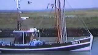 Harlesiel HAR 2Fischkutter Sommer 1990Nordsee [upl. by Anoo838]