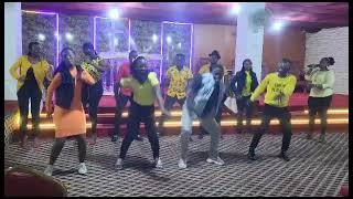 Church Choir Performs quotOtyamuquot by Ring Rapper Ratata ft Levixone amp The Ghetto Kids  Powerful [upl. by Guria513]