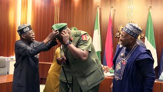 New Chief of Army Staff Stuns Tinubu With His Gigantic Height  The Moment Oluyede Took Over As COAS [upl. by Triny]