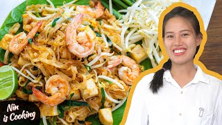 How to Authentic Shrimp Pad Thai Noodles Recipe [upl. by Yenahteb]