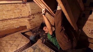 Tom Randalls Pinky PullUp Crack Climbing Training  EpicTV Climbing Daily Ep 229 [upl. by Ahsemad]