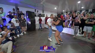 Competencia de Bachata turistas vs Dominicanos  Keloke Bachata Adventures 2022 [upl. by Ramhaj]