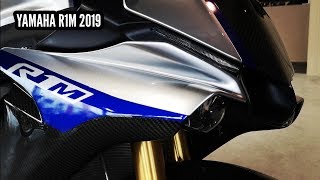 YAMAHA R1M Akrapovic exhaust amp Carbon accessories 😍 200 chevaux pour 201 kilos ✔️ [upl. by Sup]