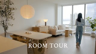 【Apartment Tour】Cozy JAPANDI style interior  Minimalist Room Tour🏡 [upl. by Novanod]