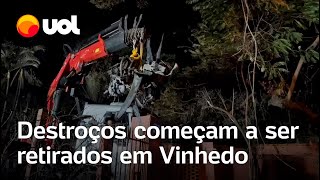 Destroços começam a ser retirados de local onde avião ATR 72 caiu e matou 62 pessoas em Vinhedo [upl. by Llenrod]