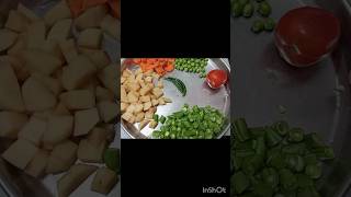 Mix veg k tayyari cookeasily cookrecipe cooking shotrs [upl. by Rosner]