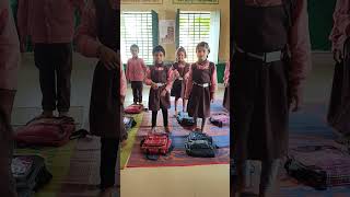 Stand up sit down game play by gov school kids  education balkaushal situpdowngame [upl. by Buckels]