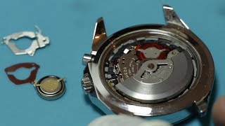 Fixing a Seiko Kinetic  Replacing the Capacitor Battery  DIY [upl. by Ellita594]