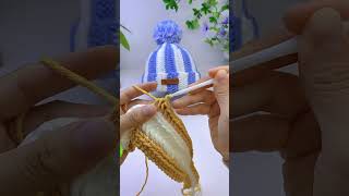 Easy to crochet hat🥰crochethat crochettutorialcrochetwinterhat [upl. by Oshinski]