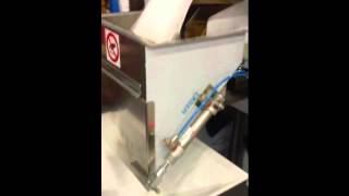 Pesatrice semi automatica BGEASY per pasta secca  by CIA Srl [upl. by Thamos]