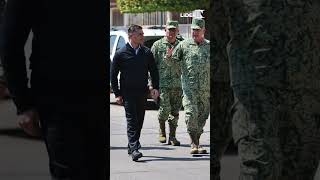 El secretario de Seguridad Omar García Harfuch recorrió las calles de Culiacán [upl. by Reivad579]