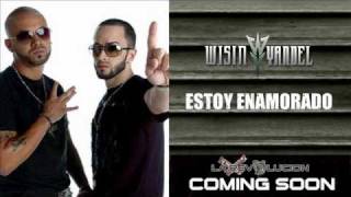 Wisin Y Yandel  Estoy Enamorado ORIGINAL LYRICS REGGAETON 2010 [upl. by Joel512]