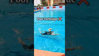 Poor Vs Proper Swimming Technique 🏊 swimminglessons learnswimming swimmingtips swimming [upl. by Eadas6]