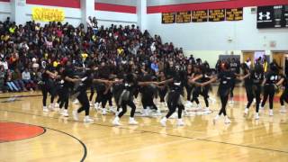 VLOG 1 Pep Rally Cheerleaders Dance Battle and a Promposal [upl. by Ahsimet]