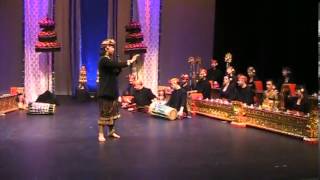 Gamelan Lecture Demo GIta Asmara Show 2013 [upl. by Hamrah]