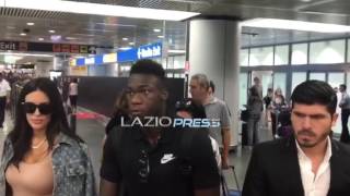 LAZIO Ecco Caicedo lattaccante sbarca a Fiumicino [upl. by Ocirederf]