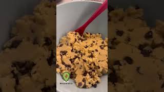 Keto Chocolate chip cookies keto ketolifestyle ketolife ketocookies goodvibes [upl. by Nyvets34]