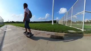 Gosmilo at the football parkgosmilo vesc onewheel electricskateboard skateboarding [upl. by Wayolle]