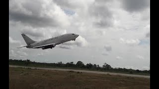 AEROSUCRE AWESOME TAKEOFF BOEING 737200 CARGO SKPDSKBO [upl. by Teague]