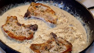 Côtelettes de porc à la sauce aux champignons amp crème 🥩🥛  Côtelettes en sauce  Recette  306 [upl. by Anaahs156]