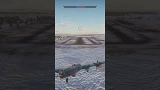 Aterrizaje forzoso con un Linconl warthunder aviation [upl. by Nniuq]