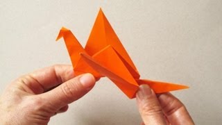 Origami Flapping Bird  Pájaro aleteador [upl. by Donela]