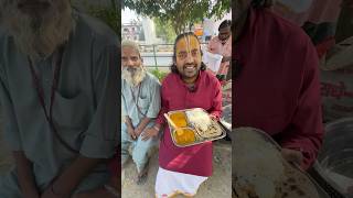 मुल्ला पंडित एक साथ करते हैं गरीबों की सेवा ☺️ shorts trending humanity viral [upl. by Rehpotsyrhc]